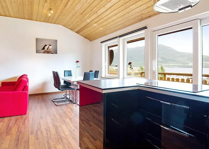 Appartement 5 Person In Eidsvåg