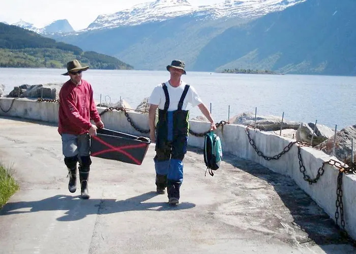 Appartement 5 Person In Eidsvåg