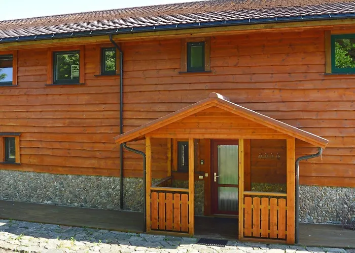 5 Person In Appartement *