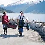 شقة 5 Person In Eidsvåg
